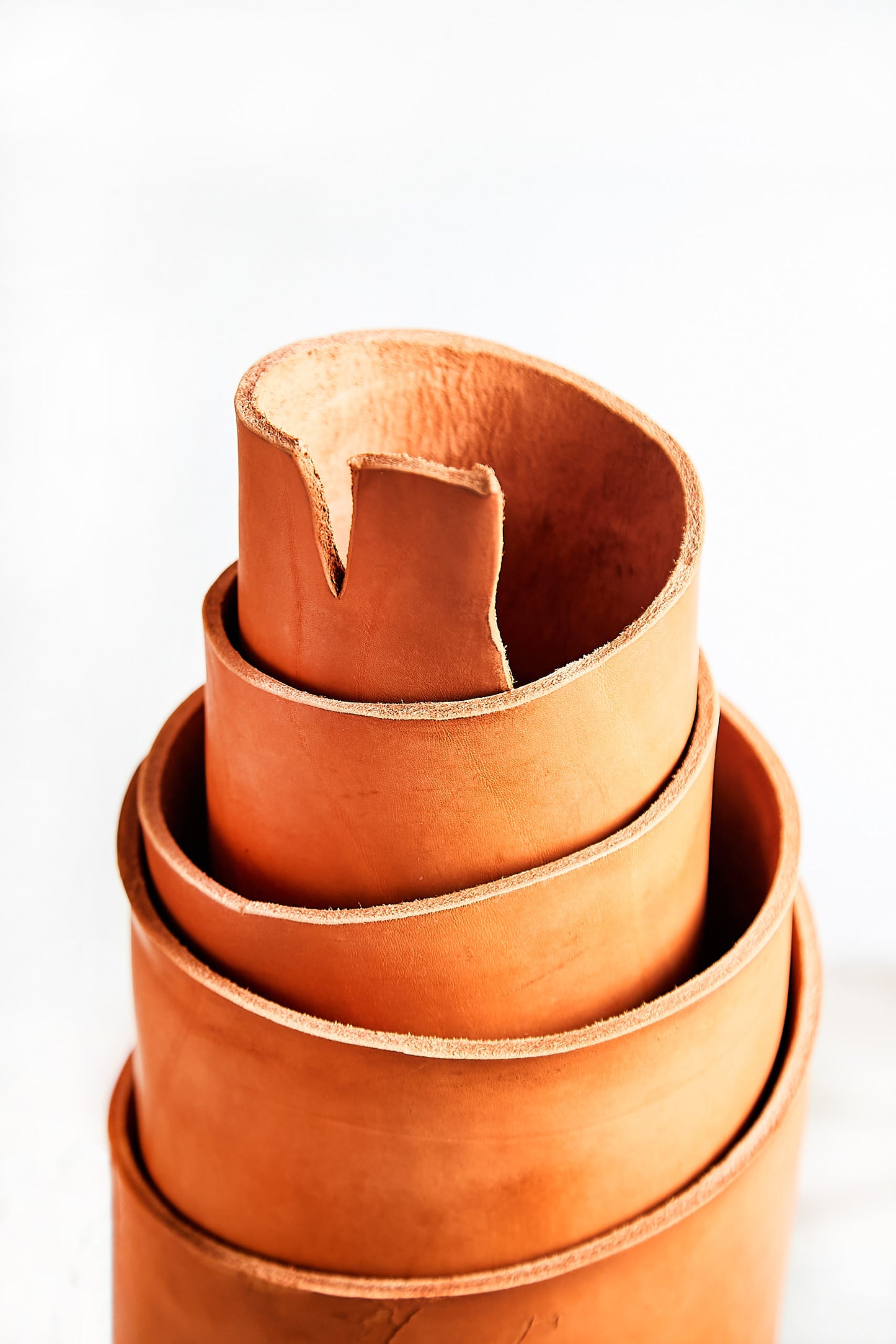 Chestnut leather argentinian skirting side hide