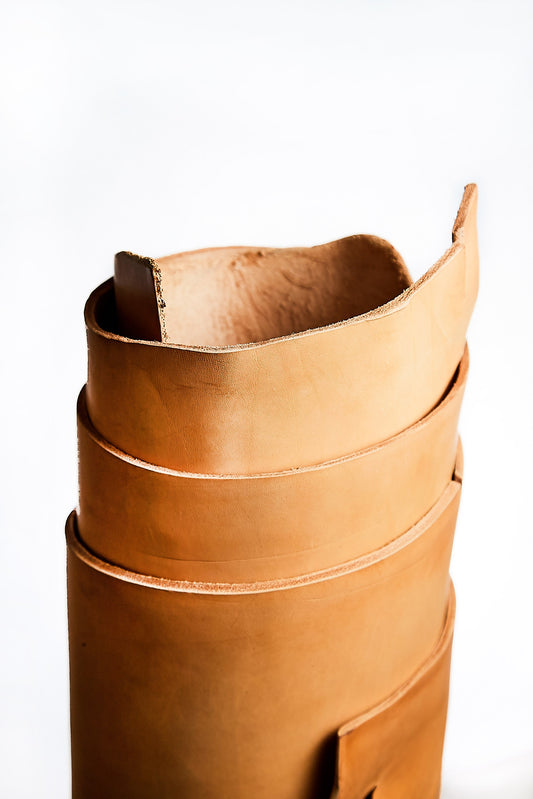 Natural leather argentinian skirting side hide